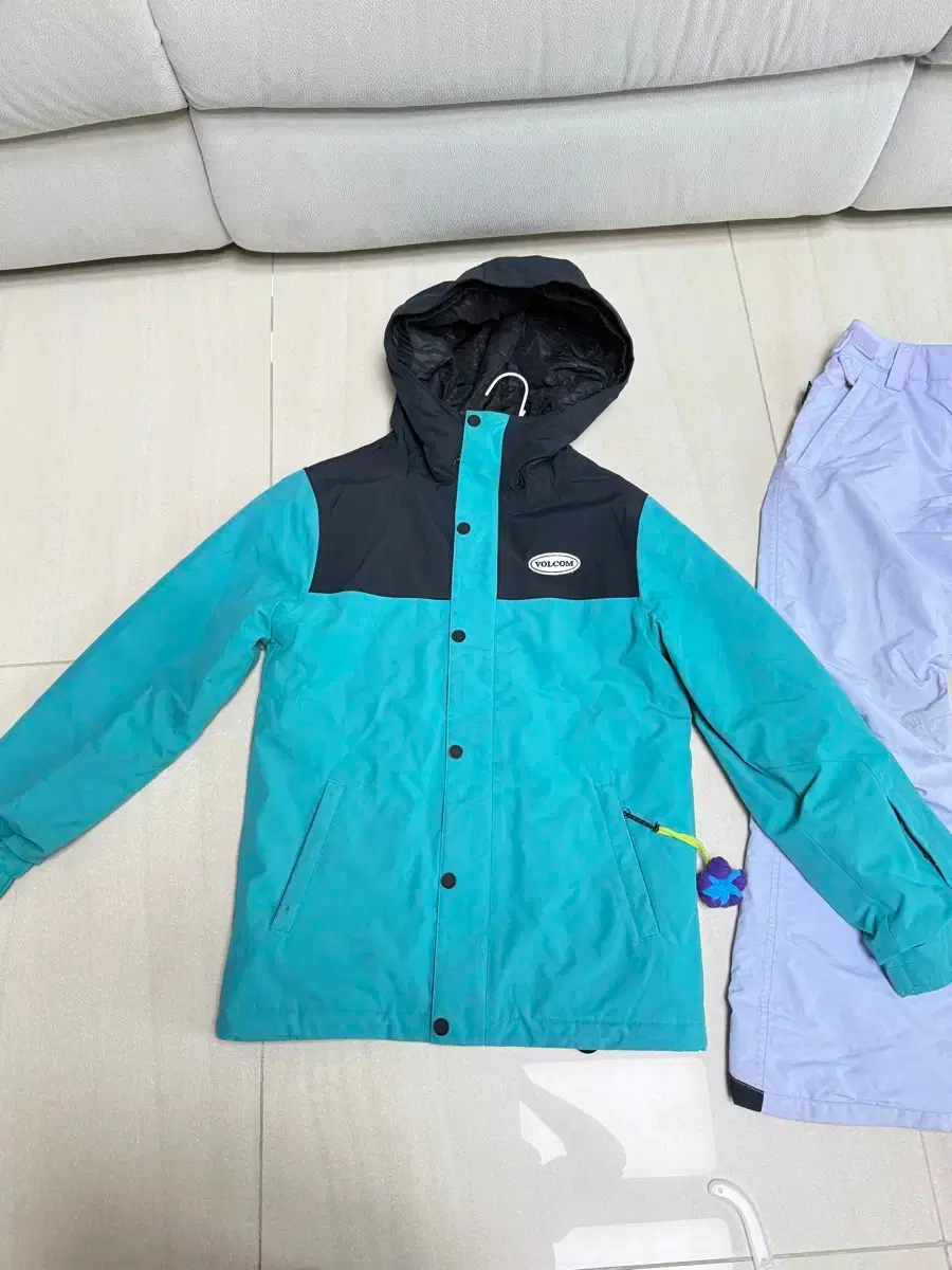 thumbnail-4